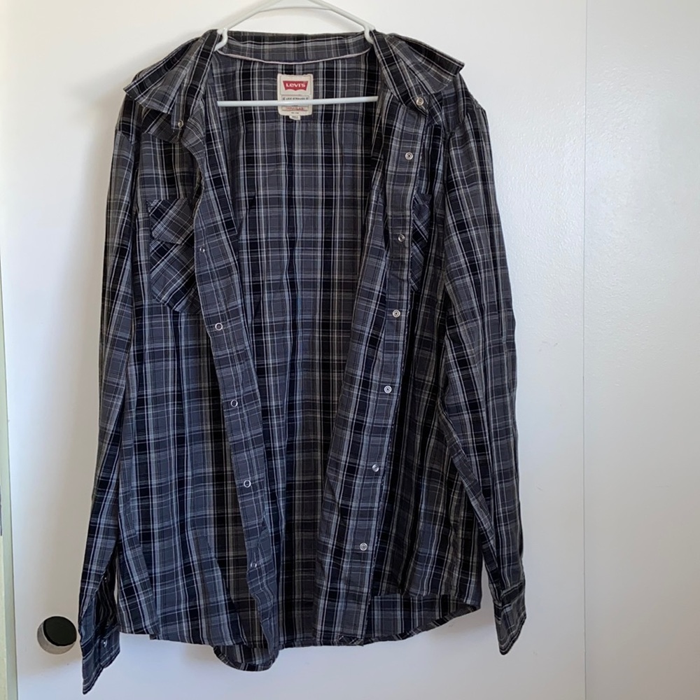 Levi’s button up shirt/flannel